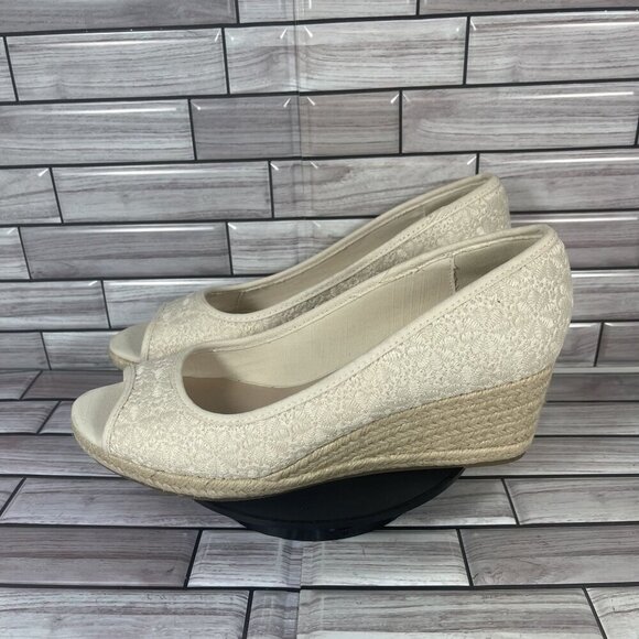Bandolino Women's Cream Nuri Peep Toe Espadrille Wedge Sandals Shoe Size 10-NEW - Picture 3 of 8